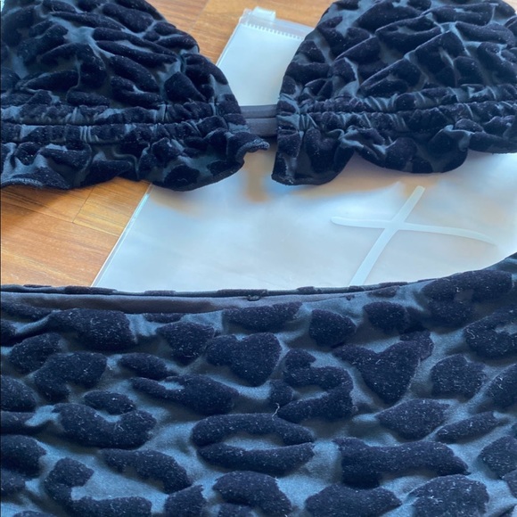 ❗️SOLD❗️Toluca Swim Bikini Set - Picture 4 of 12